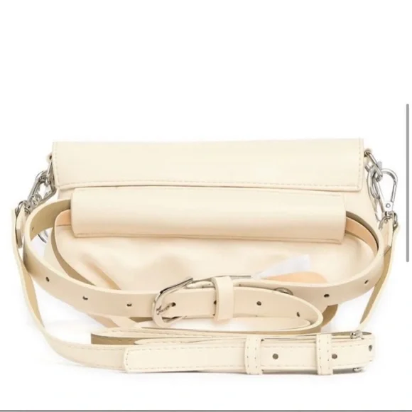 ✨Steve Madden Chunky Chain Convertible to a Belt Bag and Crossbody NWT✨ - Picture 3 of 8